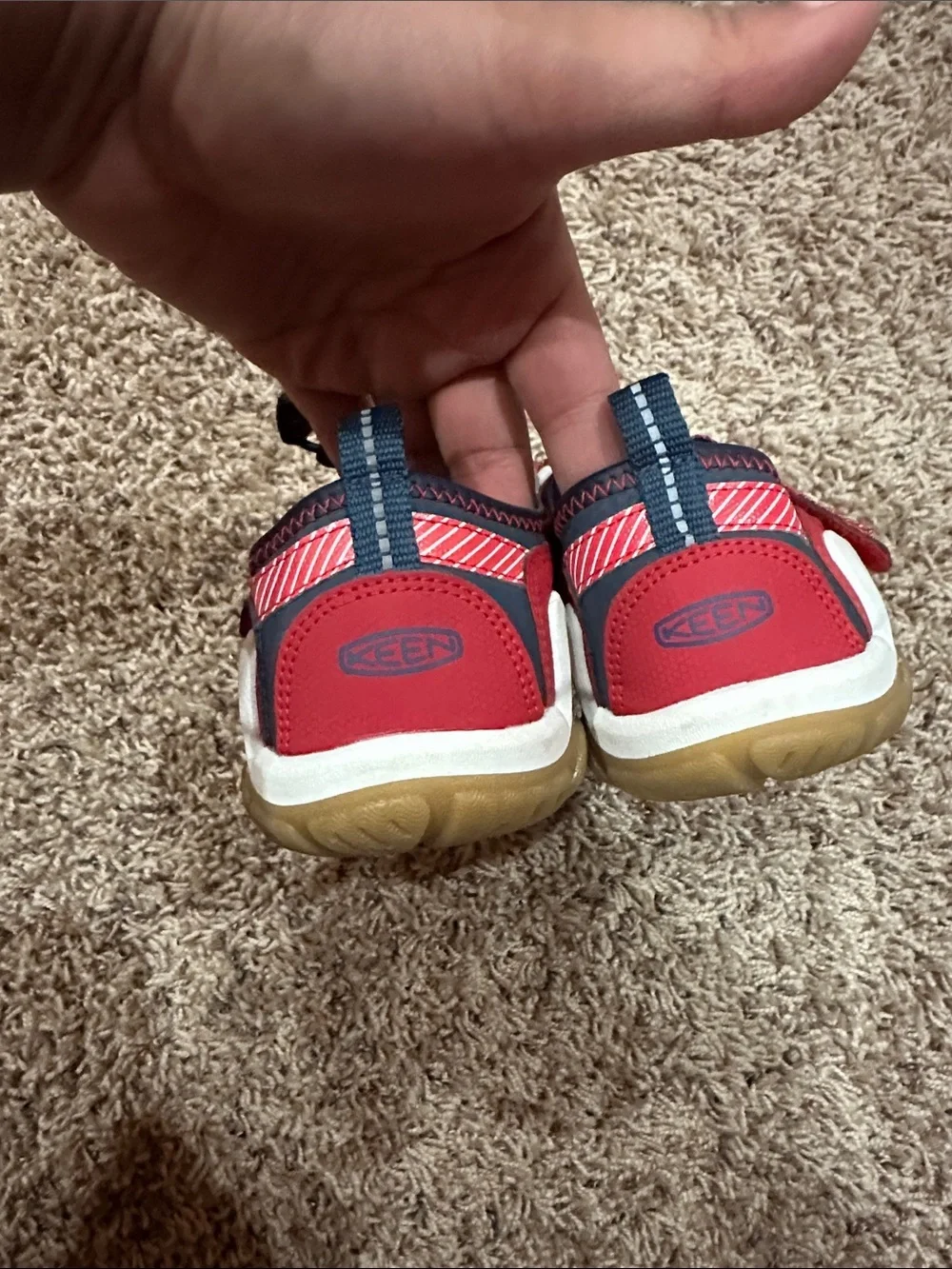 NEW Keen Kids Navy and Red Closed-Toe Sport Sandals size 2